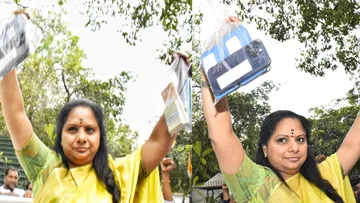 MLC Kavitha: నా ఫోన్‌లను అందుకే సమర్పిస్తున్నా.. ఈడీ అధికారికి ఎమ్మెల్సీ కవిత సంచలన లేఖ.